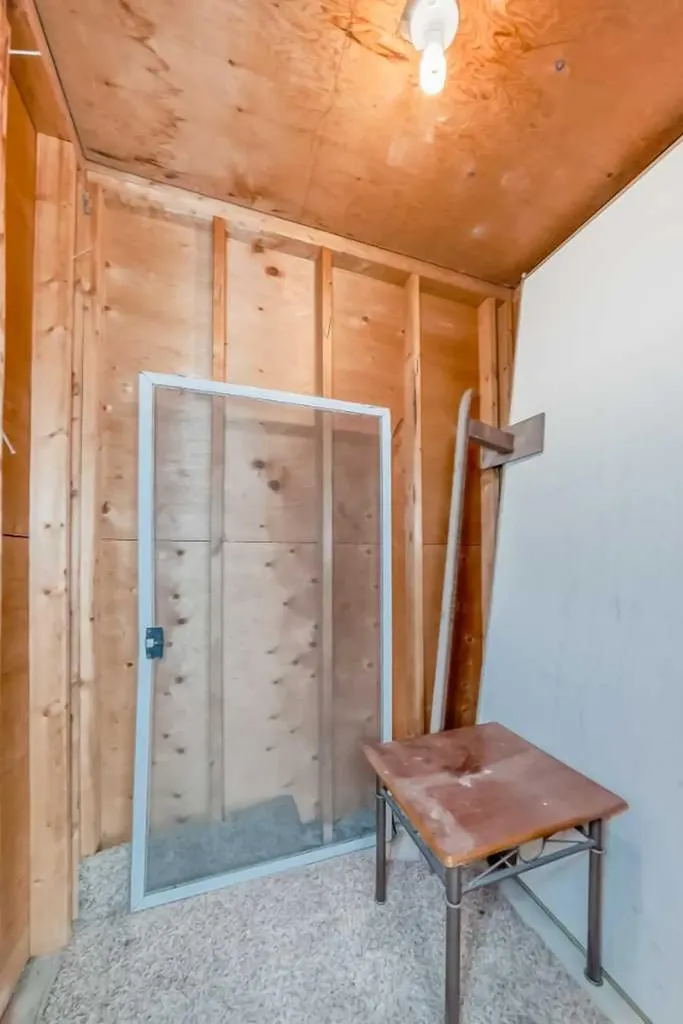 315 Southampton Drive SW Calgary AB T2W 2T6