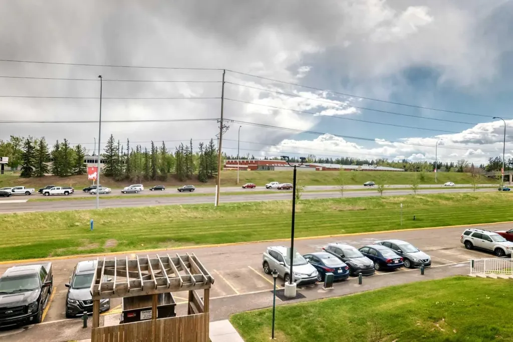315 Southampton Drive SW Calgary AB T2W 2T6