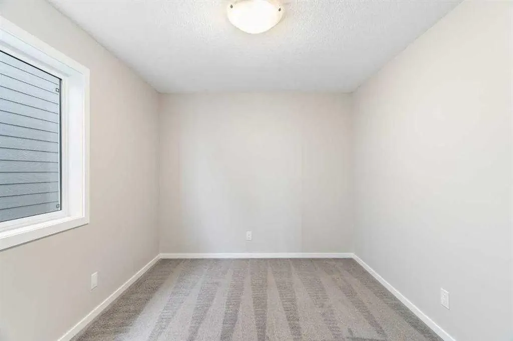 16 Yorkville Landing SW Calgary AB T2X 5N8