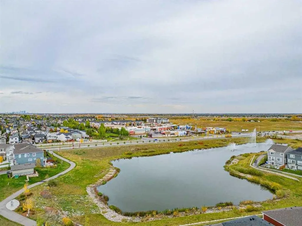 16 Yorkville Landing SW Calgary AB T2X 5N8