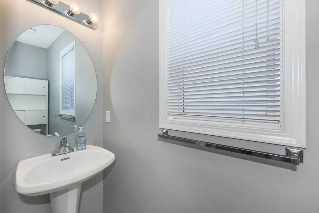 171 Saddlemead Green NE Calgary AB T3J 4M8