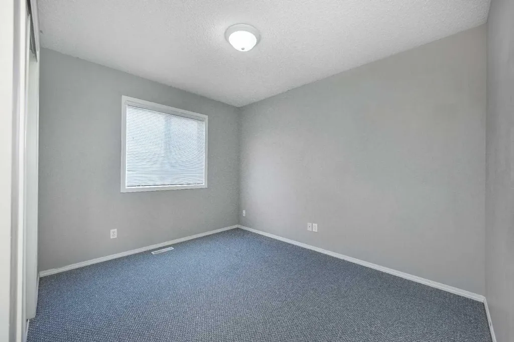 171 Saddlemead Green NE Calgary AB T3J 4M8