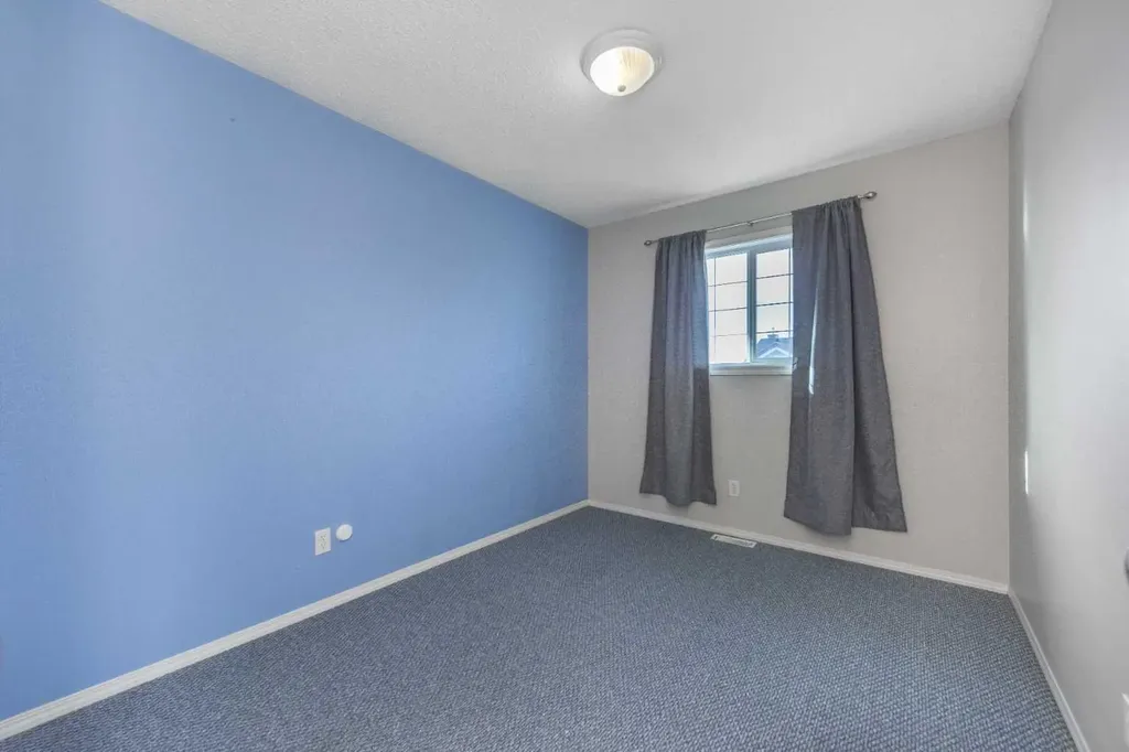 171 Saddlemead Green NE Calgary AB T3J 4M8