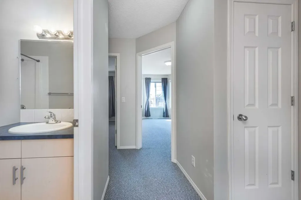 171 Saddlemead Green NE Calgary AB T3J 4M8