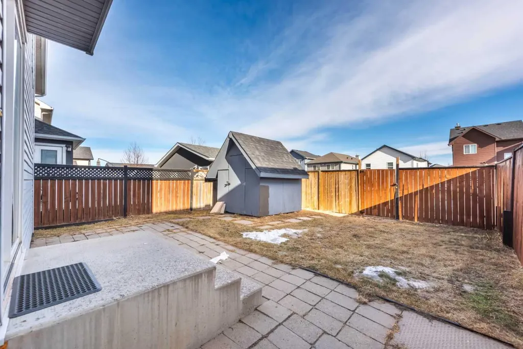 171 Saddlemead Green NE Calgary AB T3J 4M8