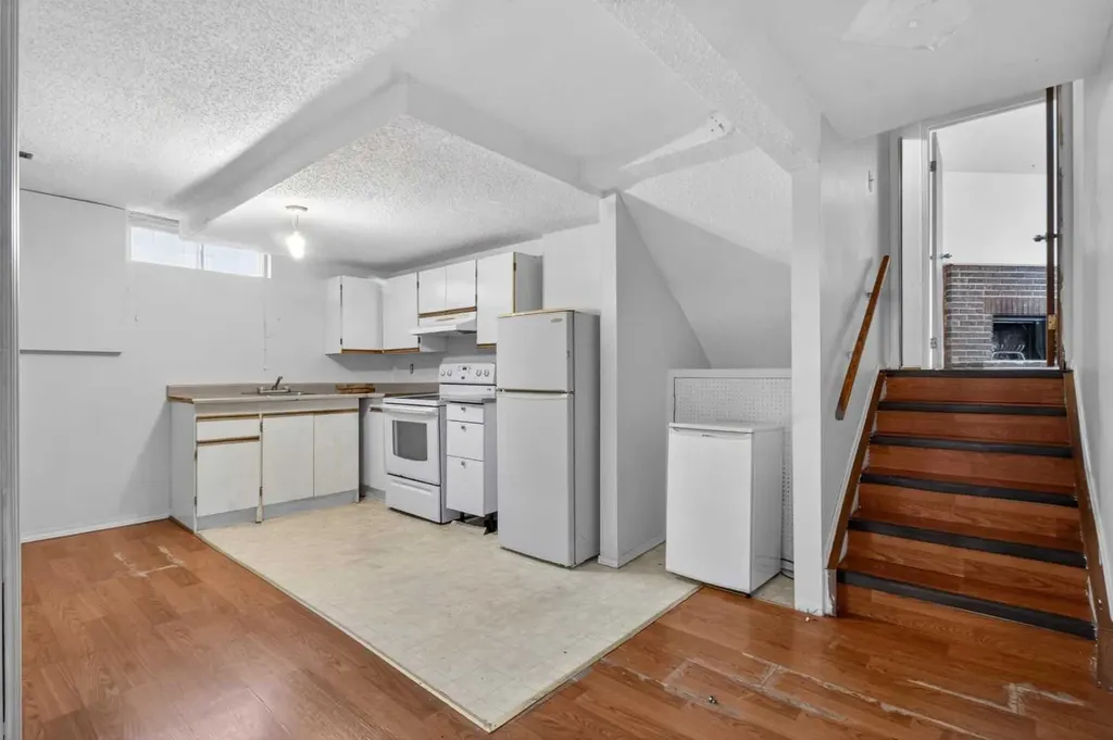 123 Rundleridge Way NE Calgary AB T1Y 2J8