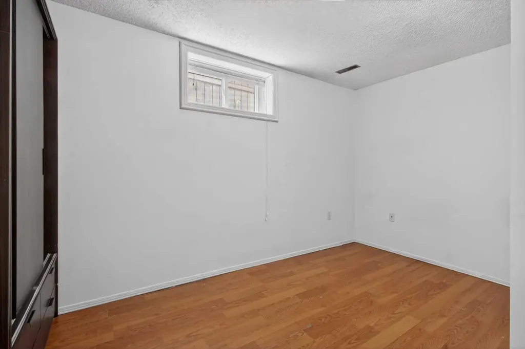 123 Rundleridge Way NE Calgary AB T1Y 2J8