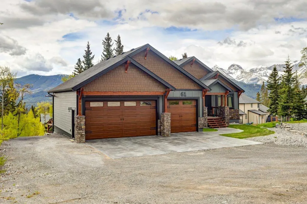 61 Kananaskis Place Coleman AB T0K 0M0