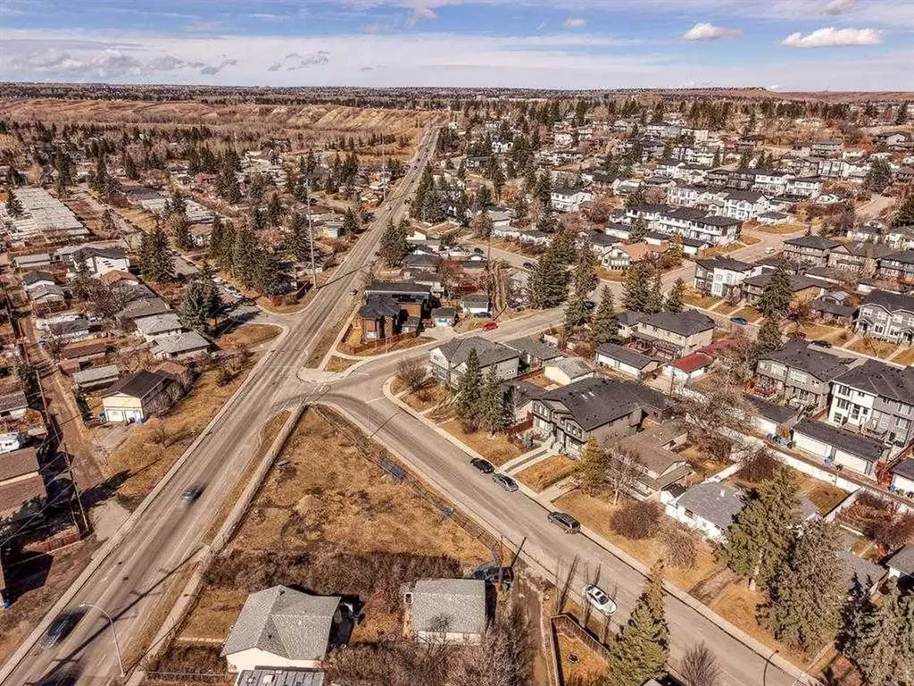 1916 & 1928 Home Road Calgary AB T1X 0Y4