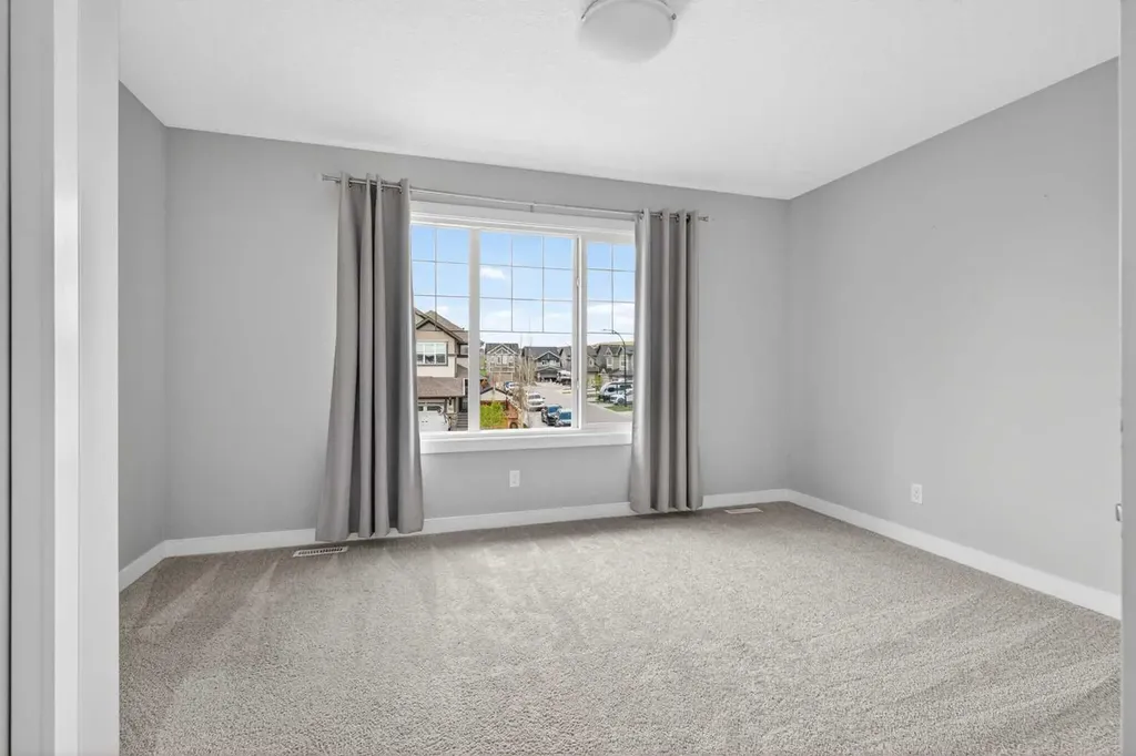 181 Buckskin Way Cochrane AB T4C 2R7
