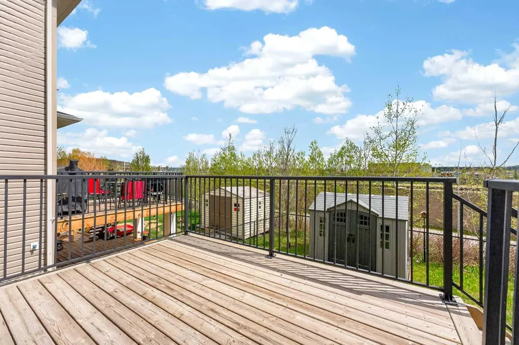181 Buckskin Way Cochrane AB T4C 2R7