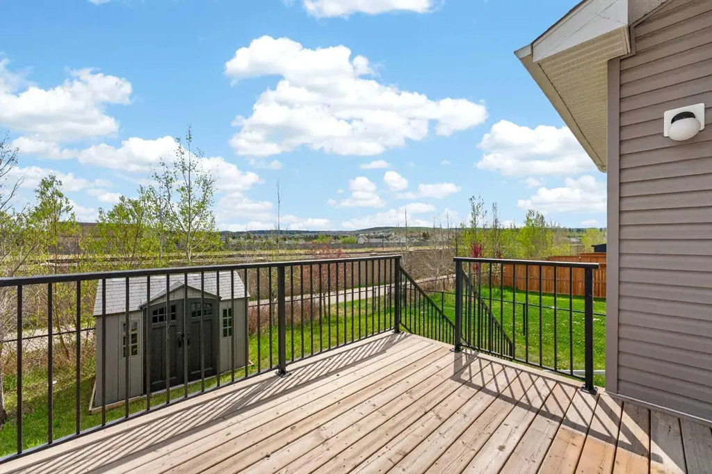 181 Buckskin Way Cochrane AB T4C 2R7