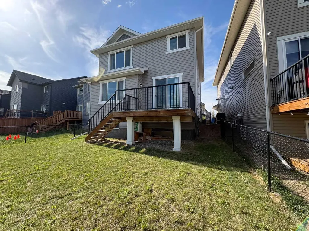 181 Buckskin Way Cochrane AB T4C 2R7