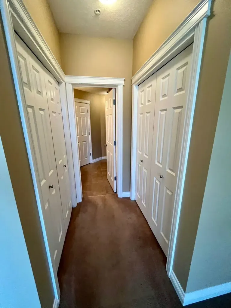 24 Hemlock Crescent SW Calgary AB T3Z 2Z1