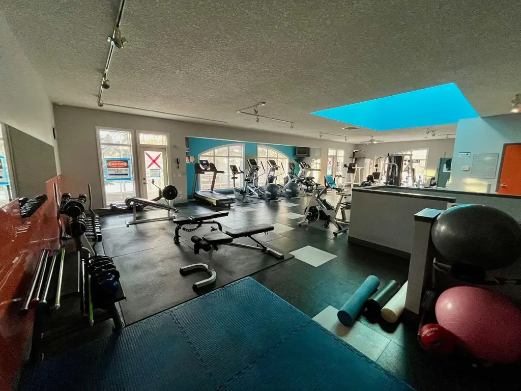 24 Hemlock Crescent SW Calgary AB T3Z 2Z1