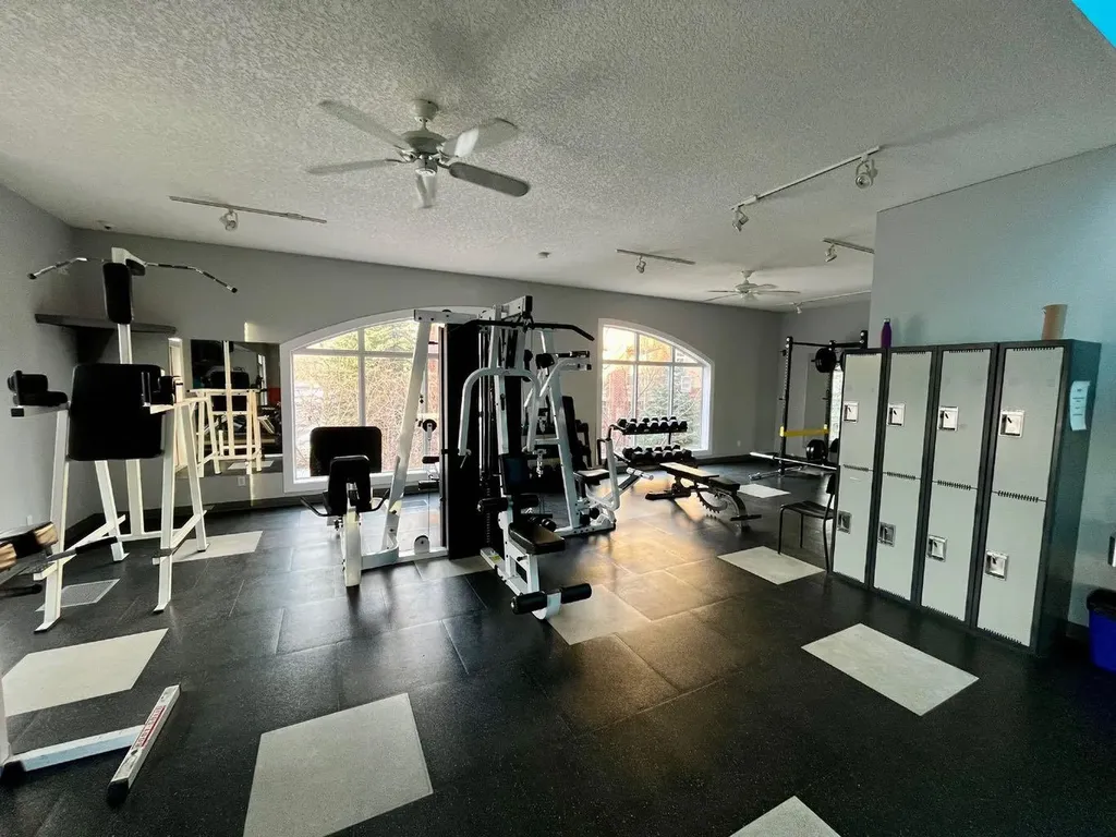 24 Hemlock Crescent SW Calgary AB T3Z 2Z1
