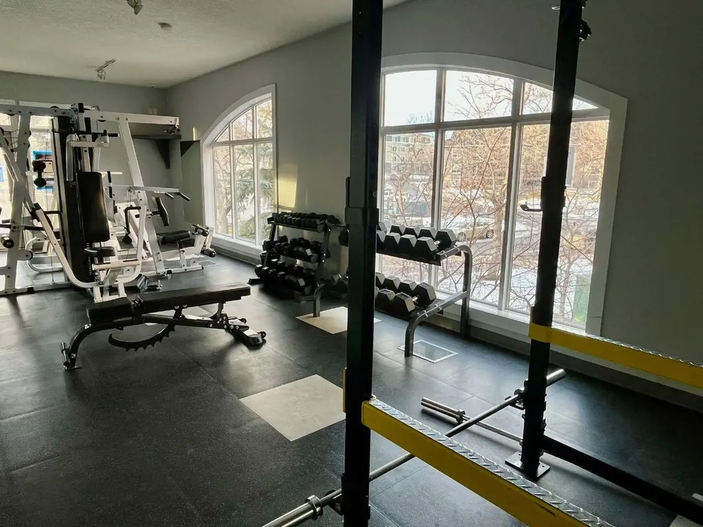 24 Hemlock Crescent SW Calgary AB T3Z 2Z1