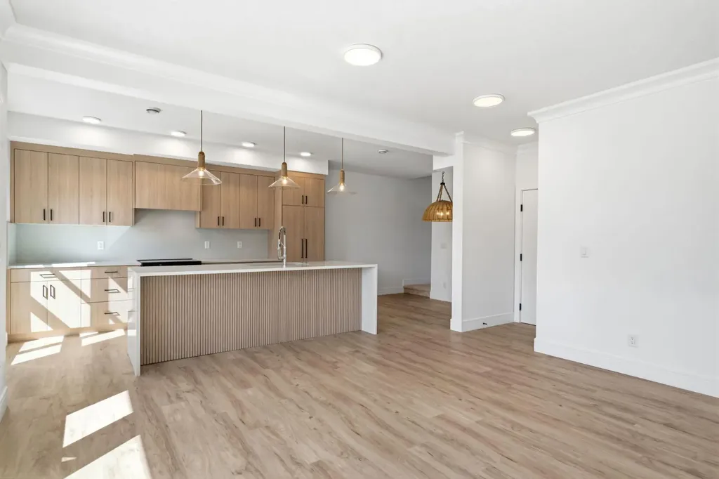 4270 Norford Avenue NW Calgary AB T3B 6P8