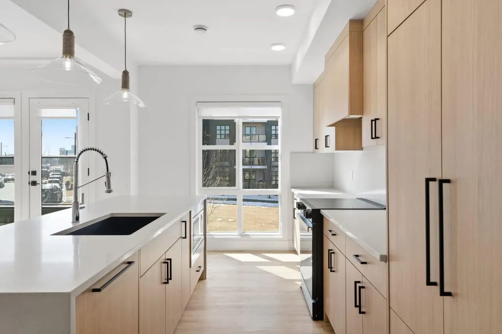 4270 Norford Avenue NW Calgary AB T3B 6P8