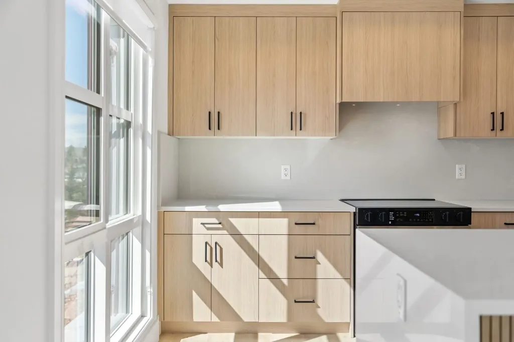 4270 Norford Avenue NW Calgary AB T3B 6P8