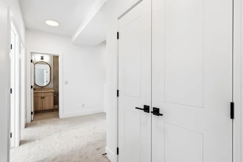 4270 Norford Avenue NW Calgary AB T3B 6P8