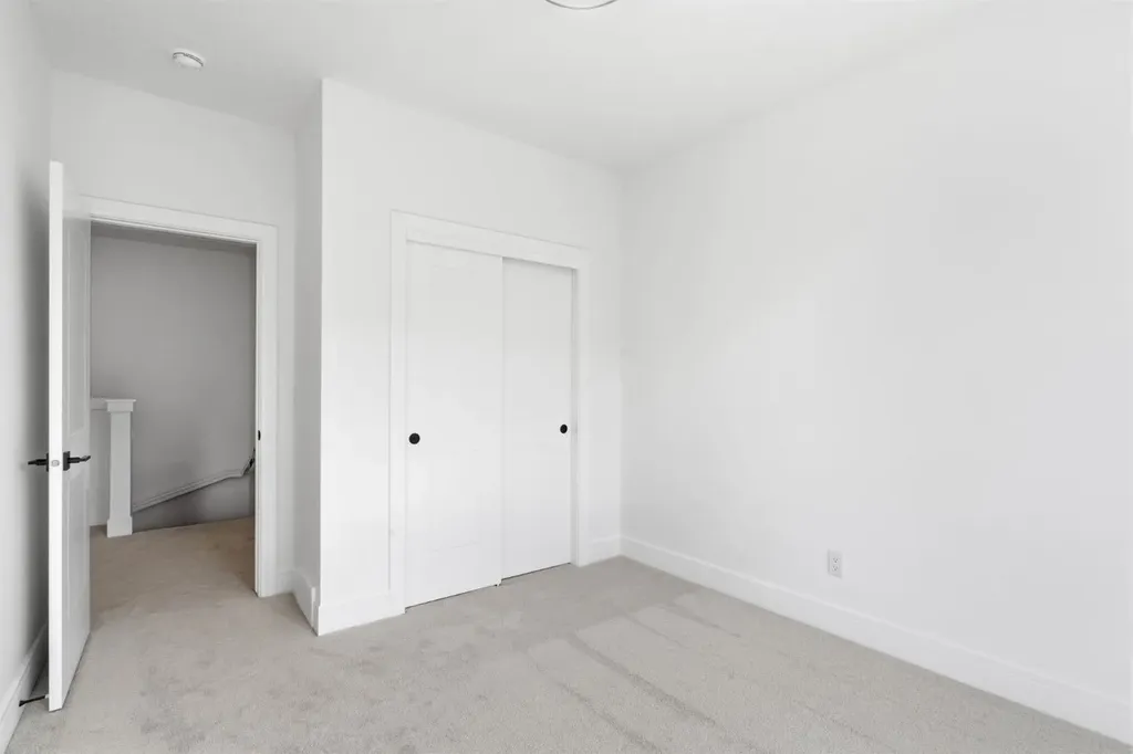 4270 Norford Avenue NW Calgary AB T3B 6P8