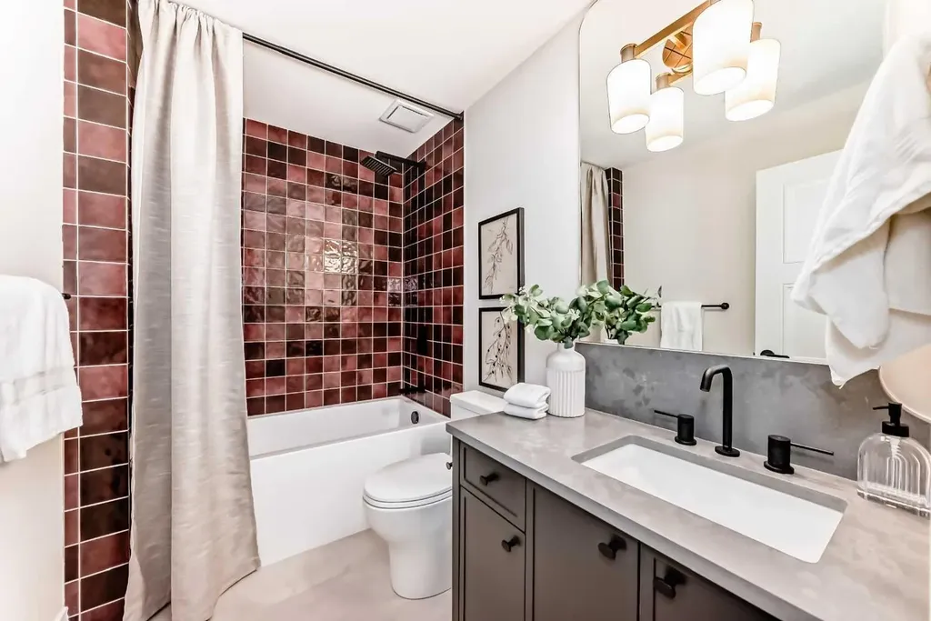 2032 52 Avenue SW Calgary AB T3E 1K1