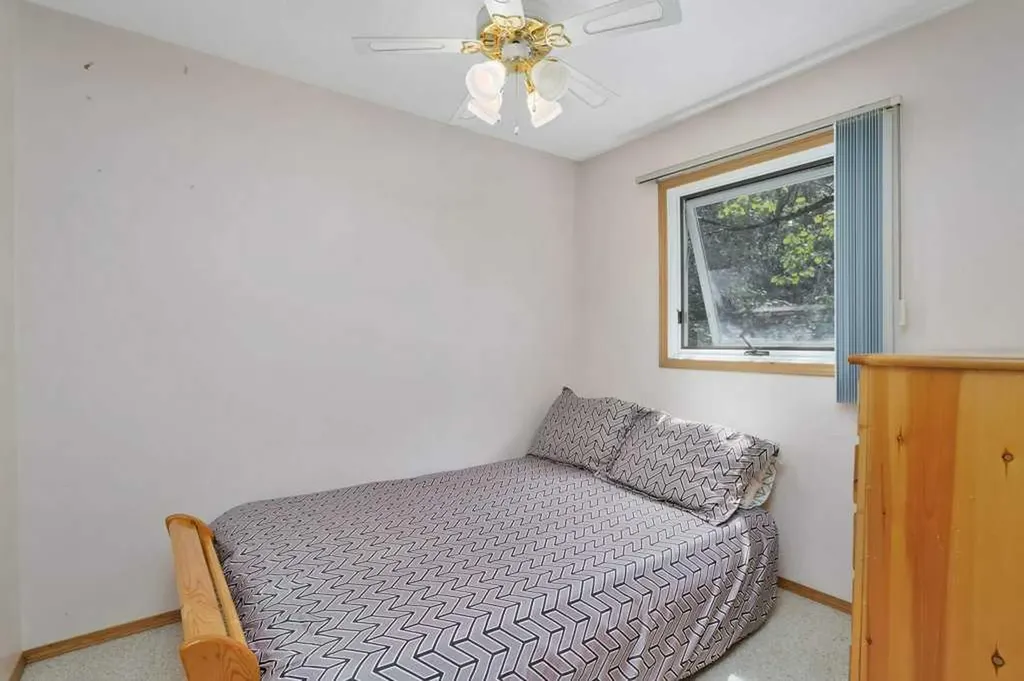 34 Beach Street E Rochon Sands AB T0C 3B0