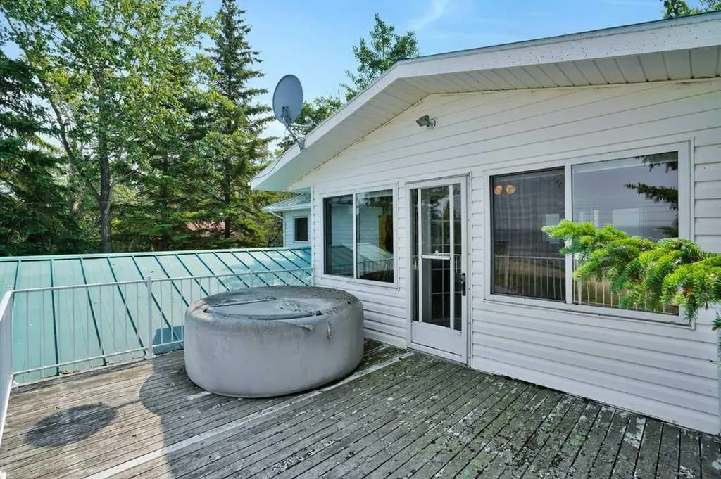 34 Beach Street E Rochon Sands AB T0C 3B0