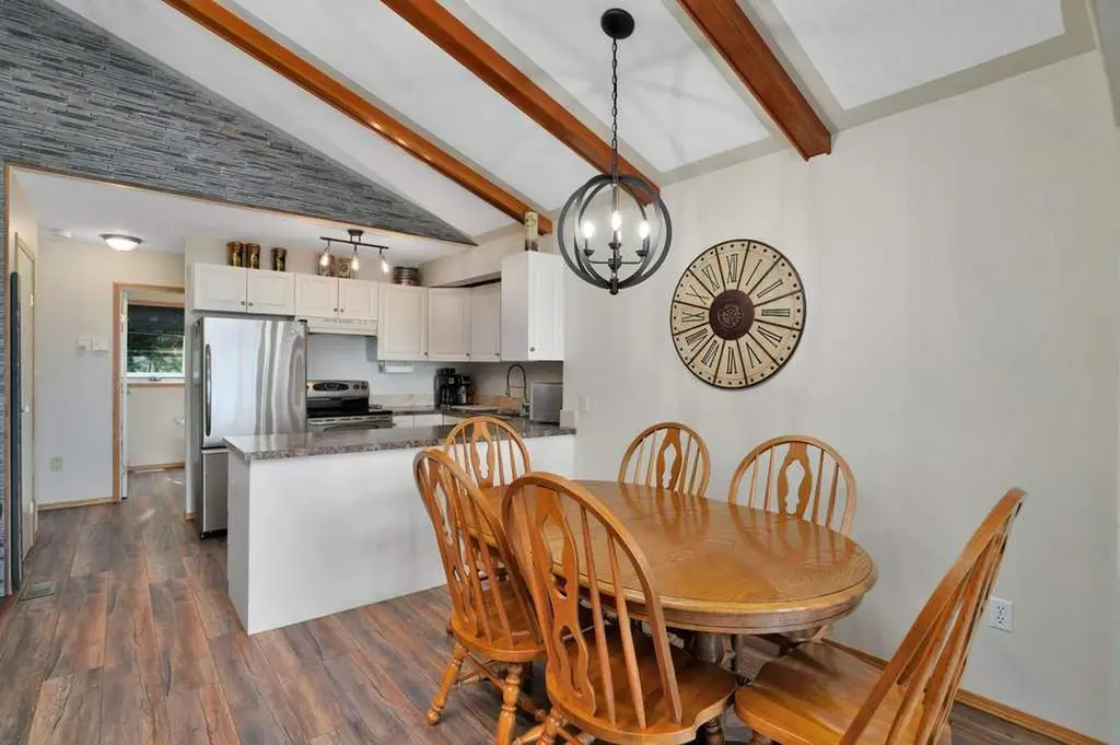 34 Beach Street E Rochon Sands AB T0C 3B0