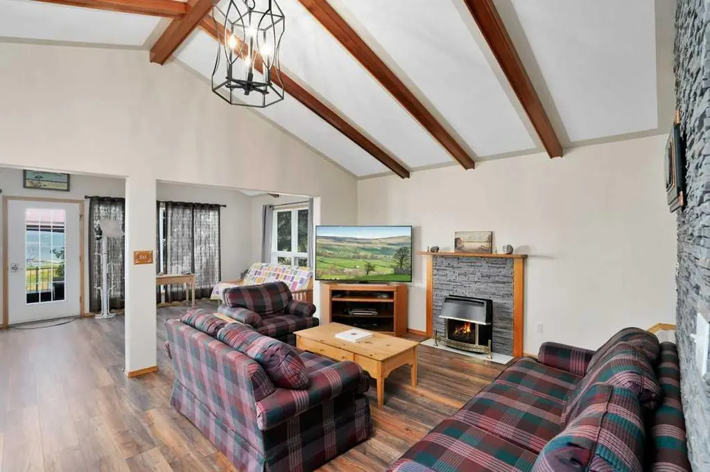 34 Beach Street E Rochon Sands AB T0C 3B0