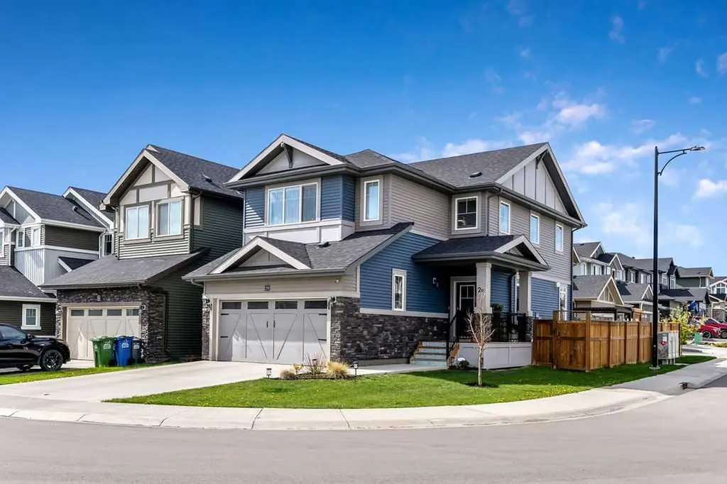 29 Sundown Close Cochrane AB T4C 1E6