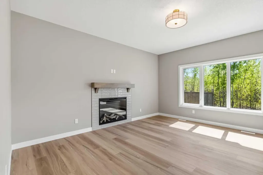 241 Warren Way Fort Mcmurray AB T9H5H9