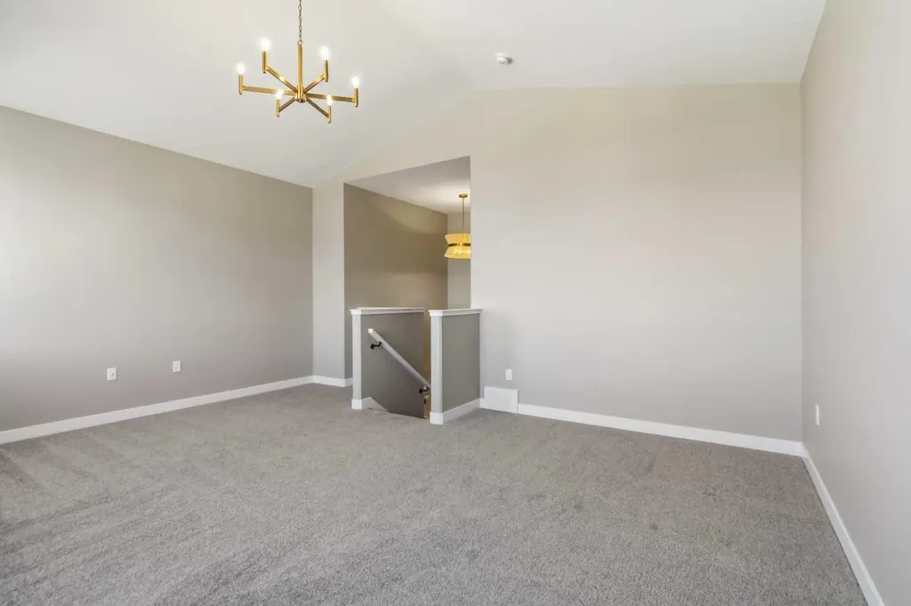 241 Warren Way Fort Mcmurray AB T9H5H9