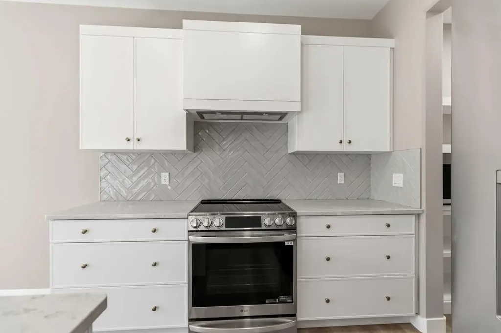 241 Warren Way Fort Mcmurray AB T9H5H9