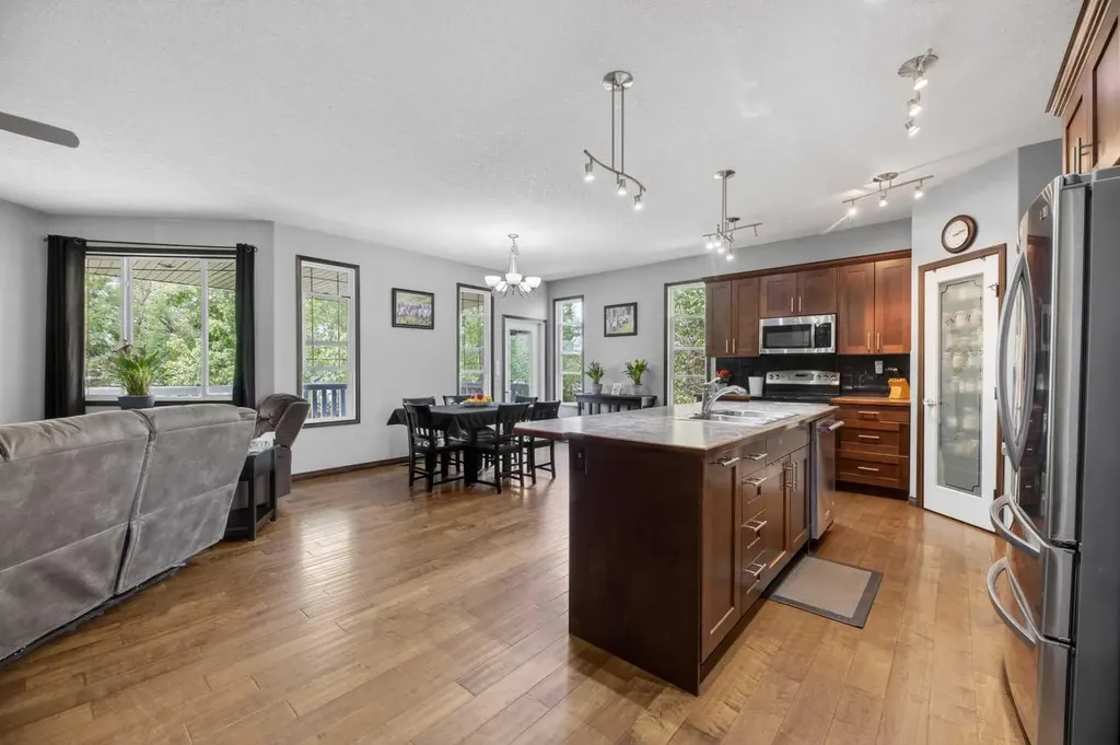 107 Westridge Place Didsbury AB T0M 0W0