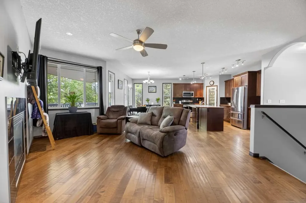 107 Westridge Place Didsbury AB T0M 0W0