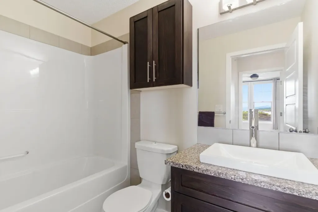 207 Sunset Drive Cochrane AB T4C0H8