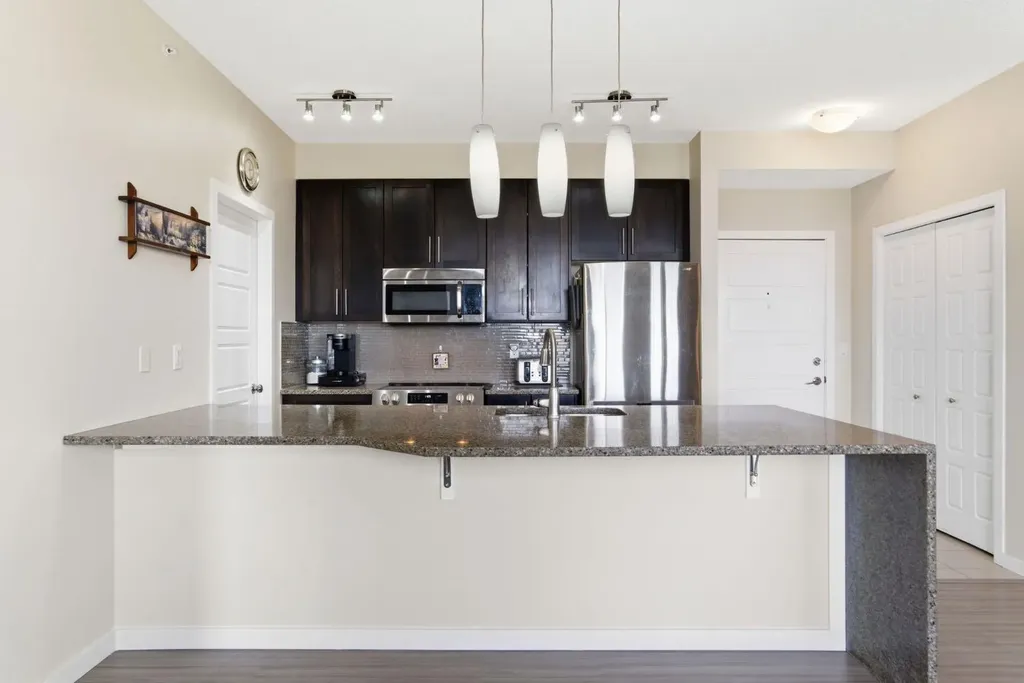 207 Sunset Drive Cochrane AB T4C0H8