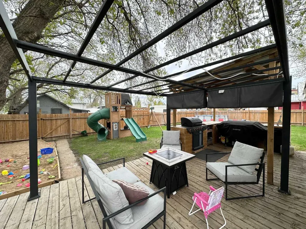 5304 46 Avenue Vermilion AB T9X 1X8