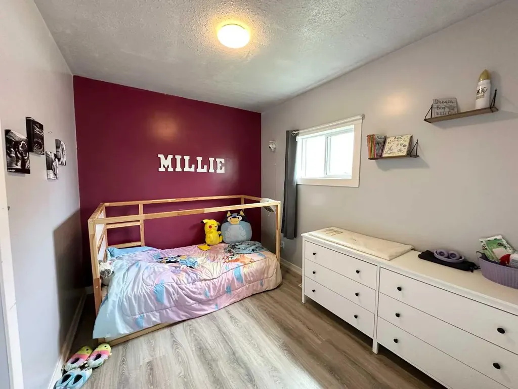 5304 46 Avenue Vermilion AB T9X 1X8