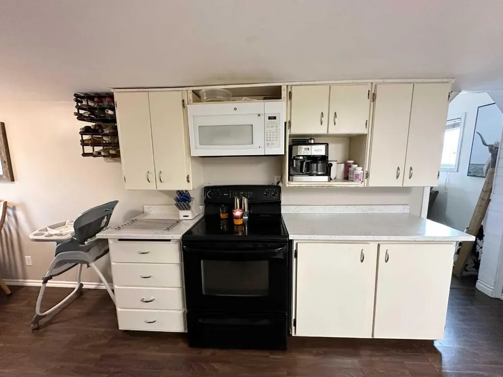 5304 46 Avenue Vermilion AB T9X 1X8
