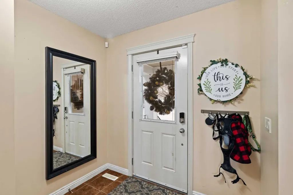 137 Copperleaf Bay SE Calgary AB T2Z0J2