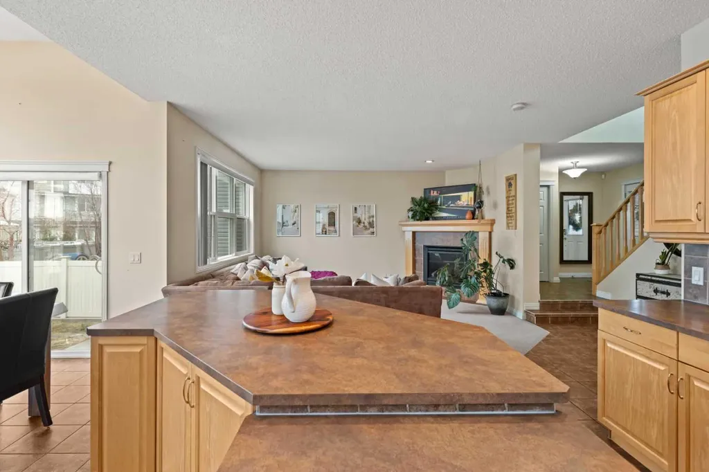 137 Copperleaf Bay SE Calgary AB T2Z0J2