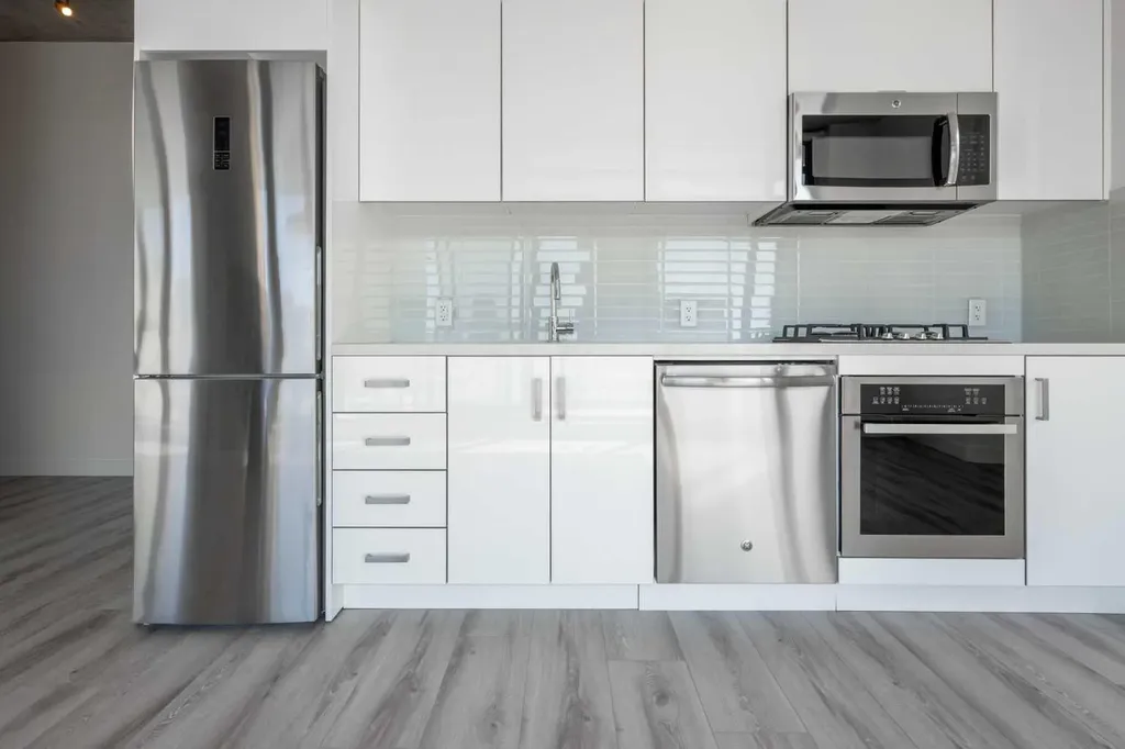 1010 6 Street SW Calgary AB T2R 1B4
