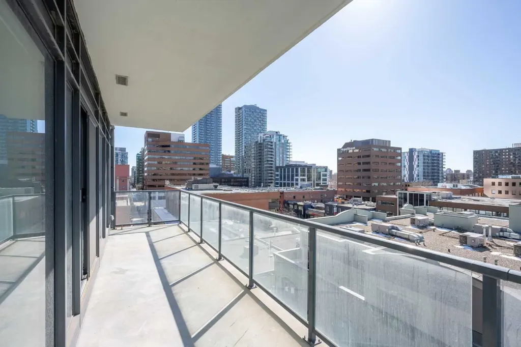1010 6 Street SW Calgary AB T2R 1B4