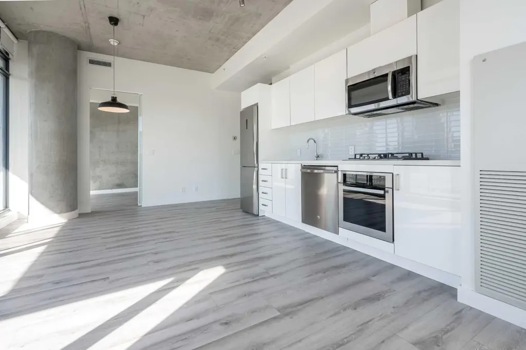 1010 6 Street SW Calgary AB T2R 1B4