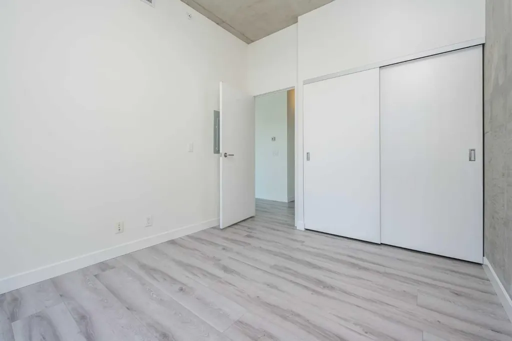 1010 6 Street SW Calgary AB T2R 1B4
