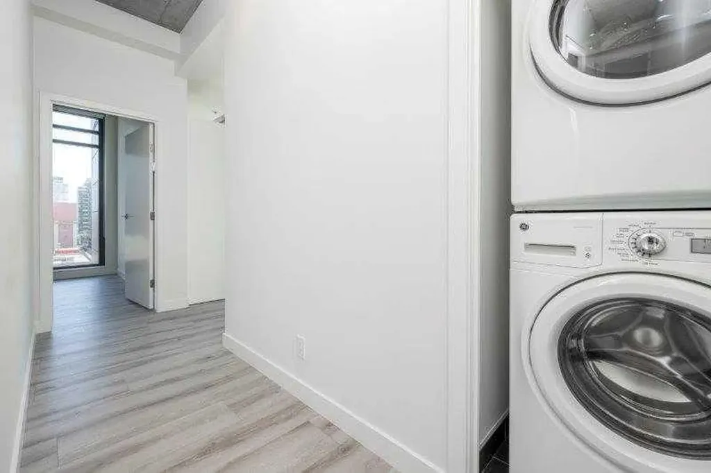 1010 6 Street SW Calgary AB T2R 1B4