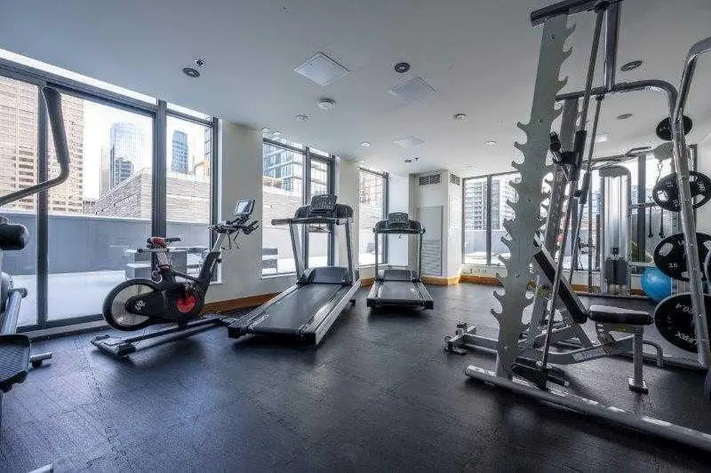 1010 6 Street SW Calgary AB T2R 1B4